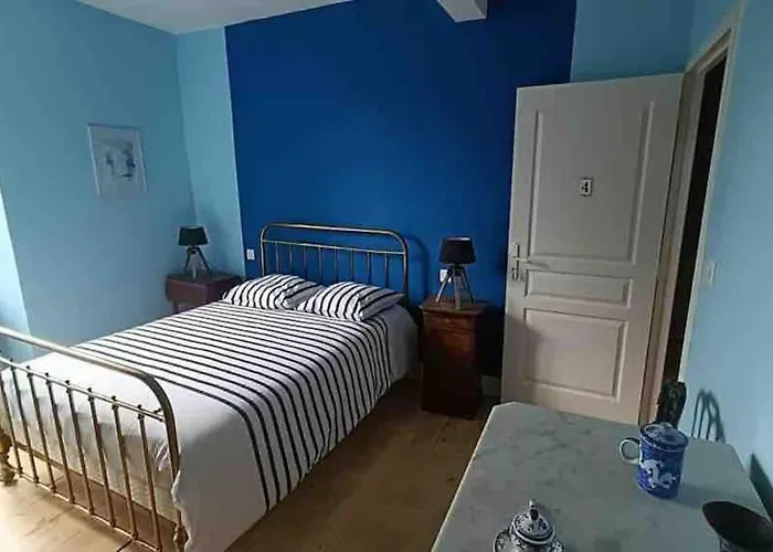 Maison De Maitre Avec Piscine *