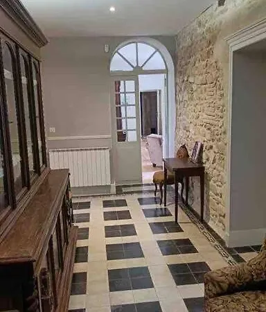 Maison De Maitre Avec Piscine 펜션 *